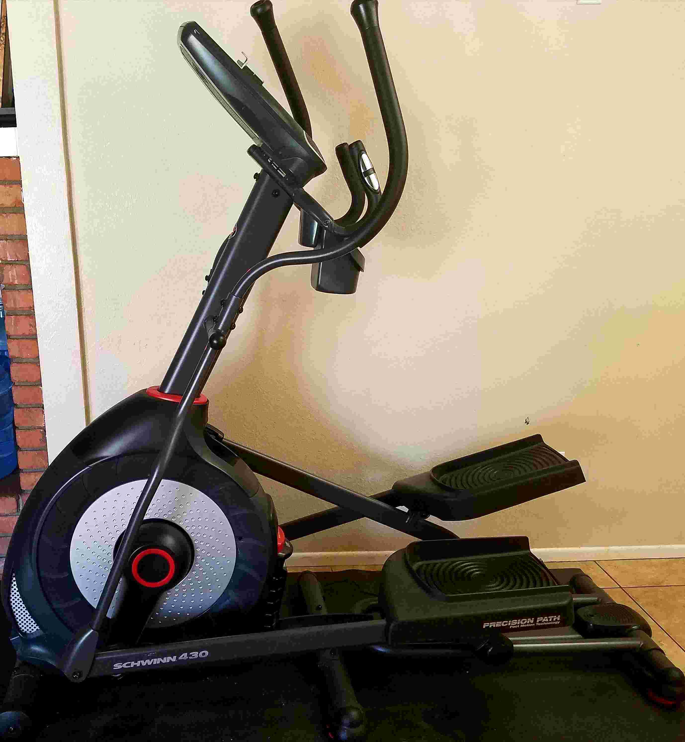 Schwinn 430 Elliptical
